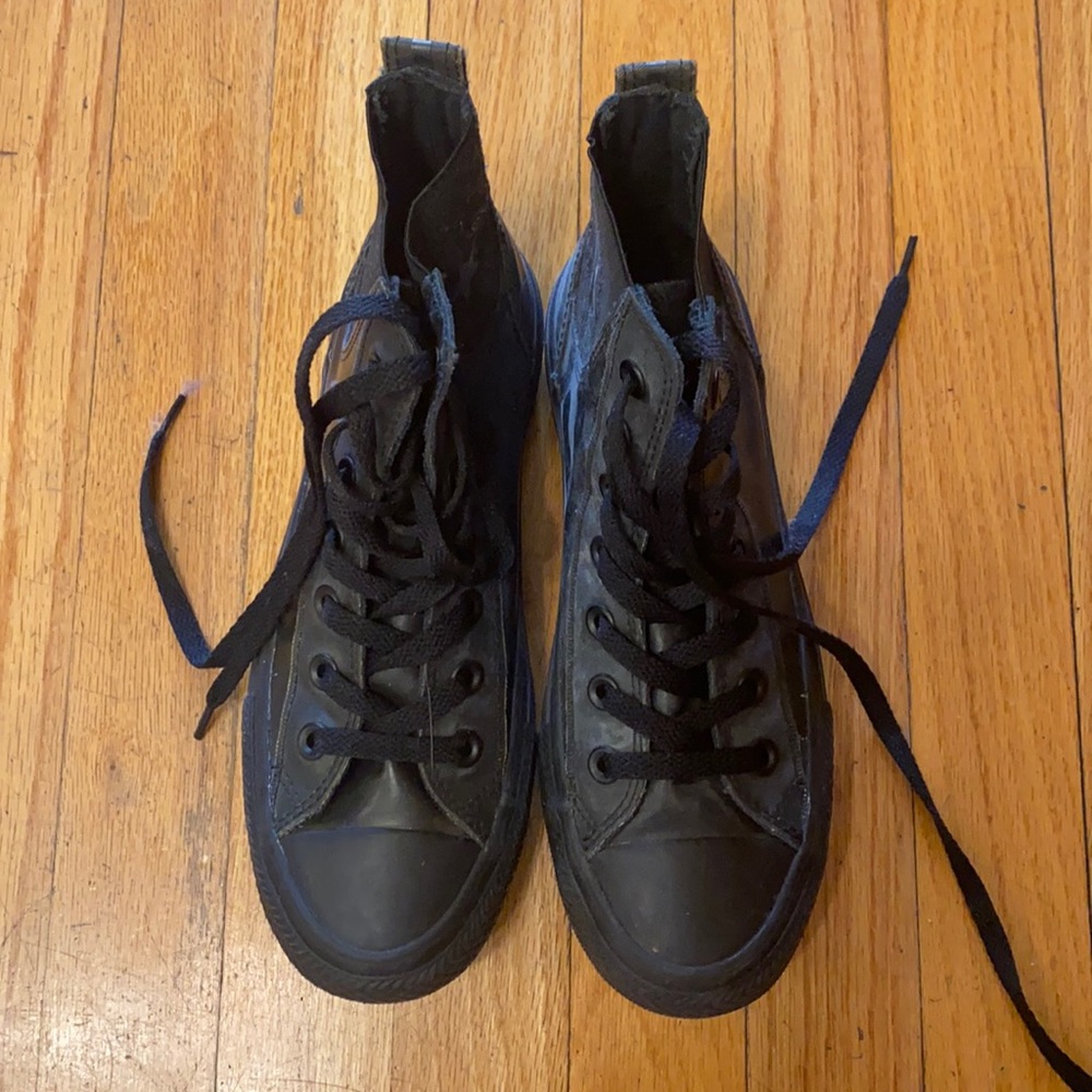 Black converse size 7